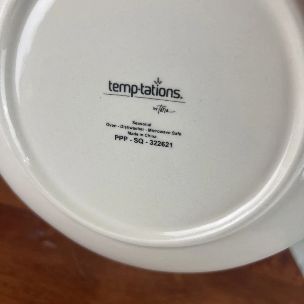 Temptations by Tara Cardinal Cheese Plate (Oven Safe)  White/red/green
